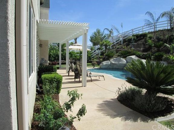 3rd image of 43020 Calle Camellia