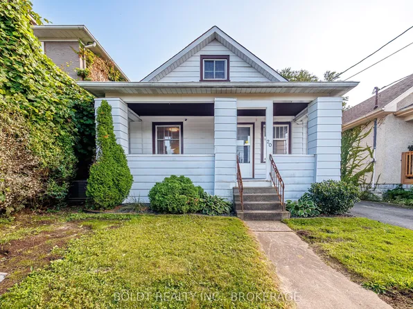 20 Stuart Ave, Saint Catharines, ON L2R 1M7