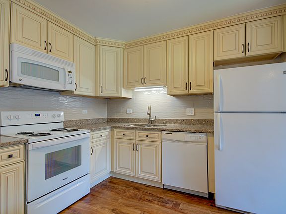 4th image of 4428 Beau Monde Dr APT 101