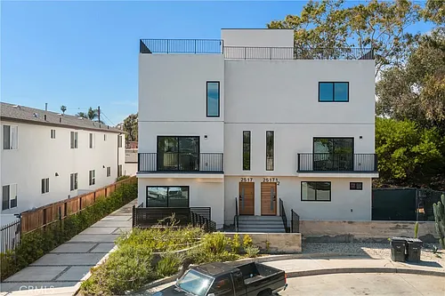 2515 Alsace Ave #1/2 Photo 1