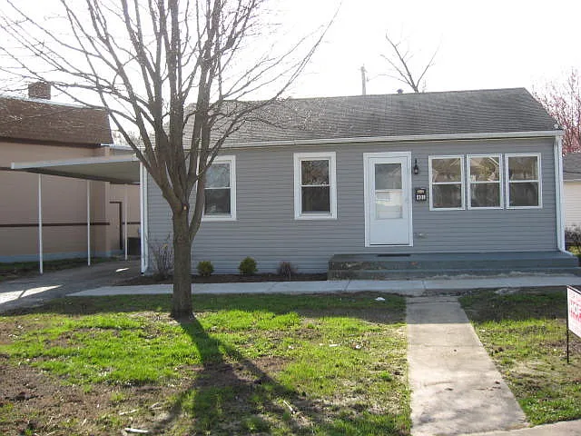 401 S East St photo 1