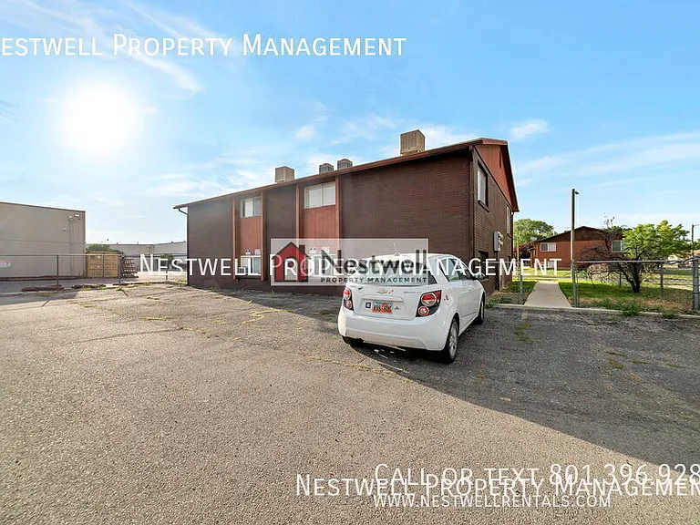 1881 W Lake Park Dr #3 — Photo 14