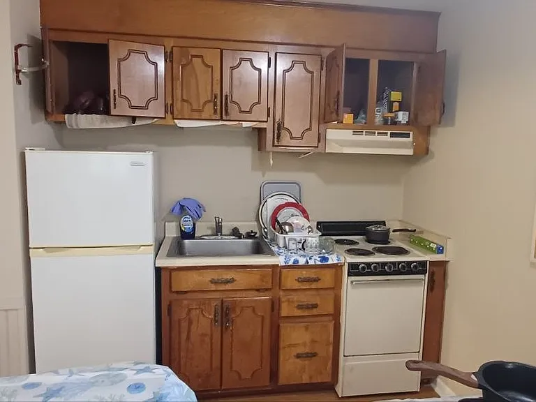217 Cochran Rd #8 — Photo 2