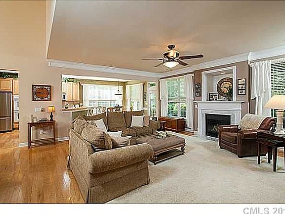 5th image of 1626 Ambergate Dr