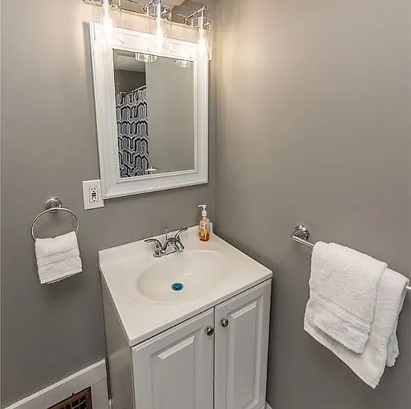 207 Lincoln Ave — Photo 18
