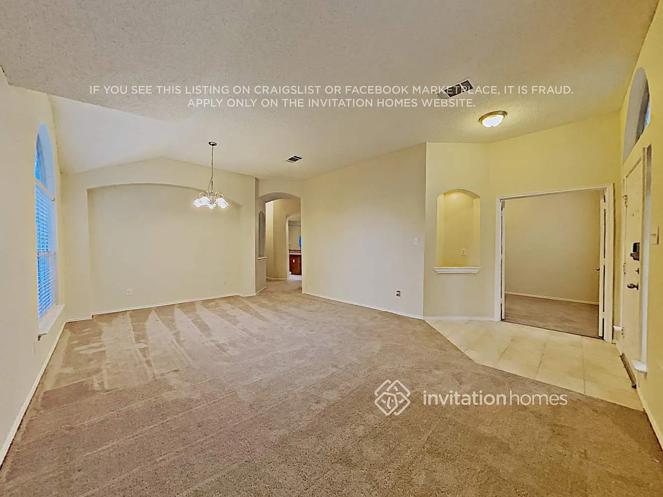 4507 Champion Hill Dr Grand Prairie, TX 75052 — Photo 3