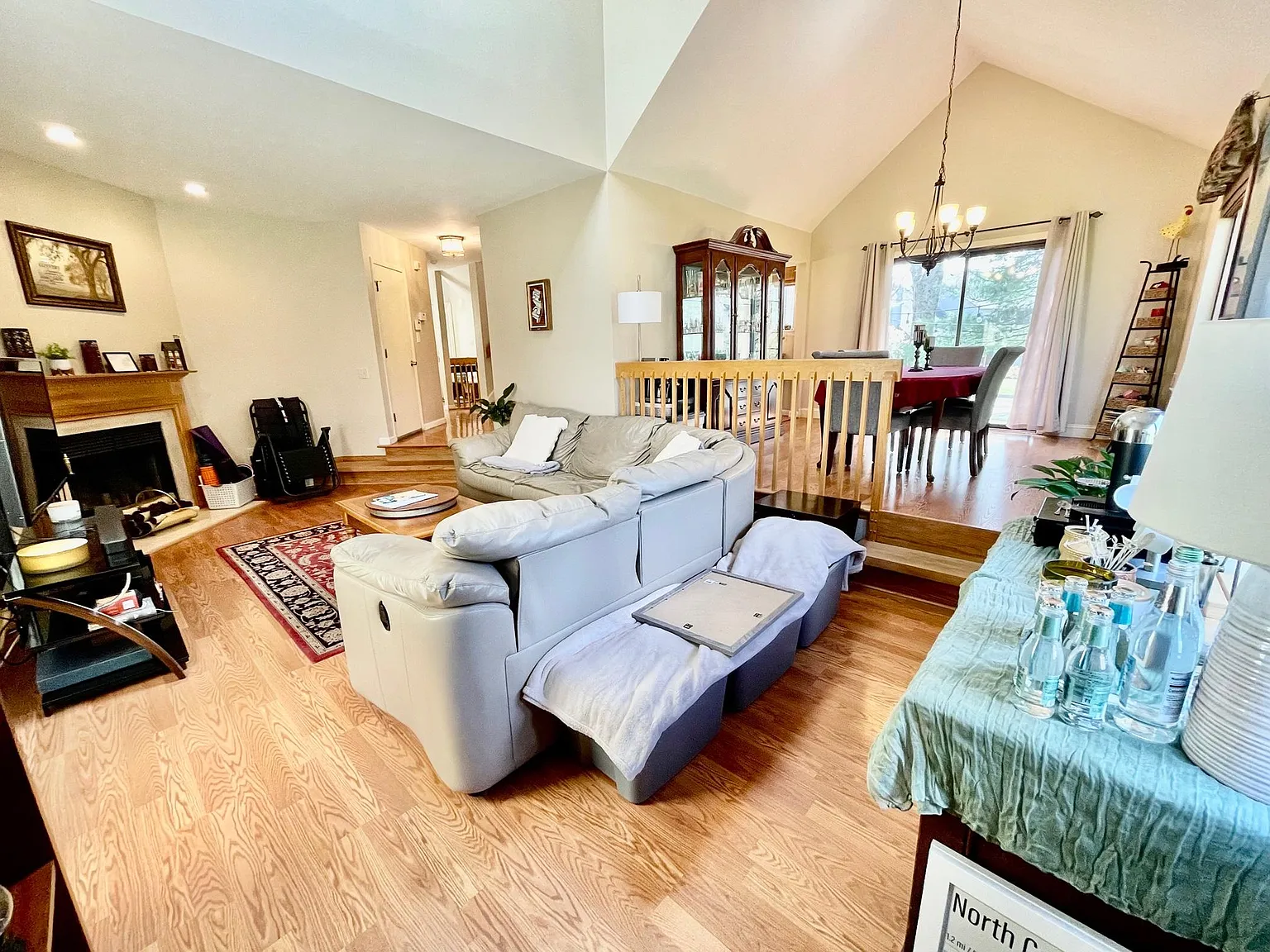 3 bed, 2.5 bath, $3,950 — Photo 1