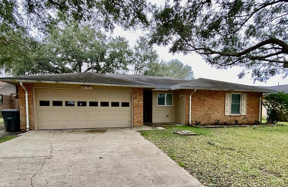 1st image of 2209 Belegarde Dr