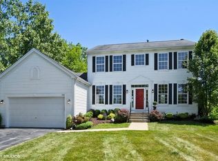 532 Normandy Ln, Pt Barrington, IL 60010