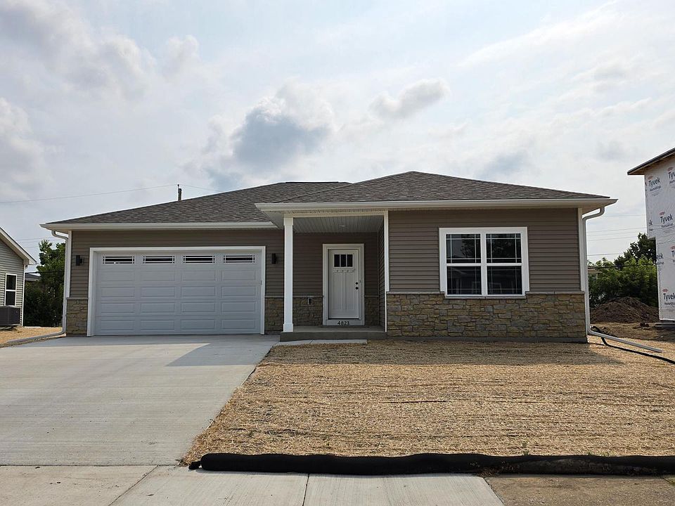 1st image of 4823 37th AVENUE
