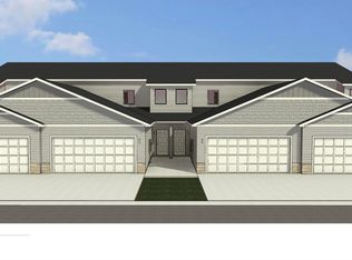 5517 S Huntwood Ave, Sioux Falls, SD 57108