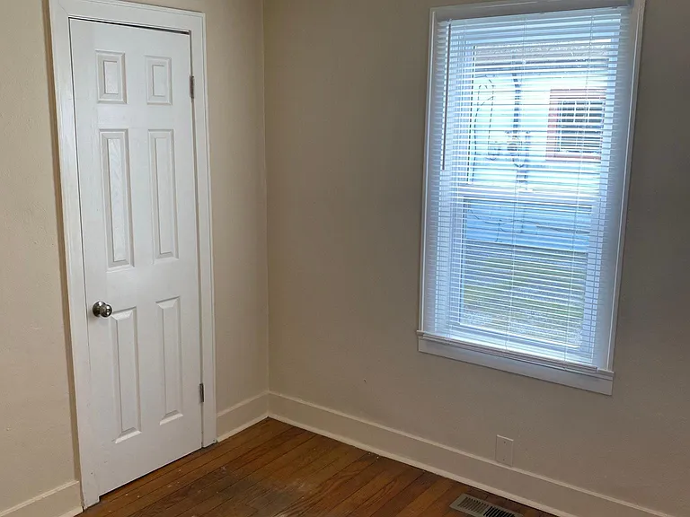 2204 Jollissaint Ave — Photo 2