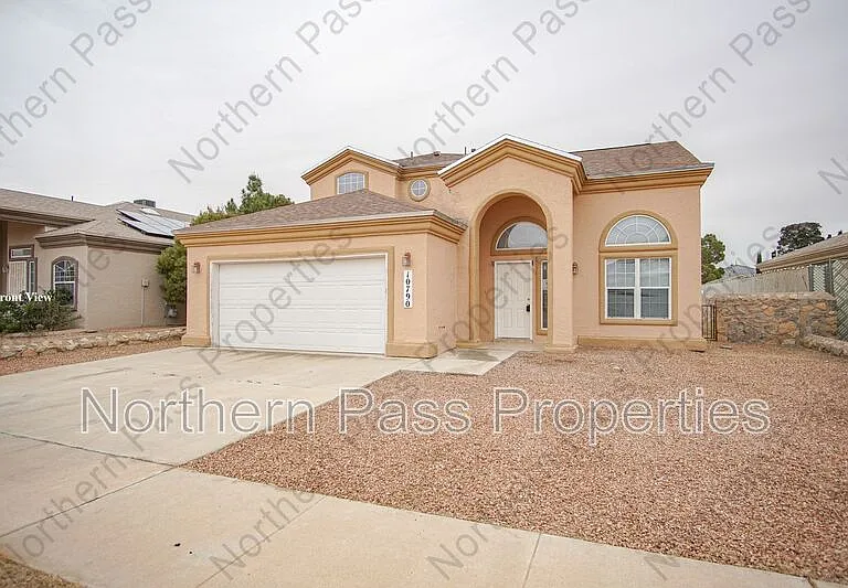 10790 Adin St — Photo 1