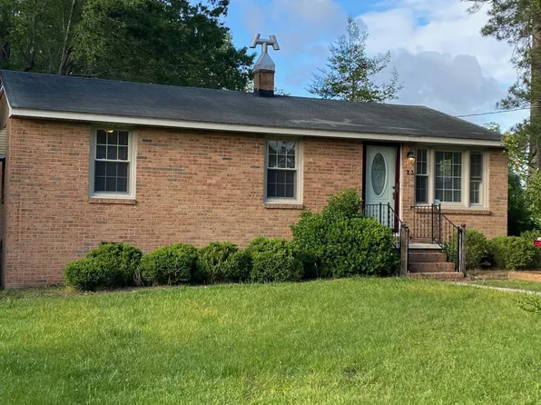 23 Bradley St, Halifax, NC 27839