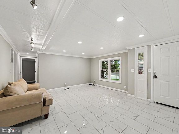5th image of 1800-64 Bel Air Rd