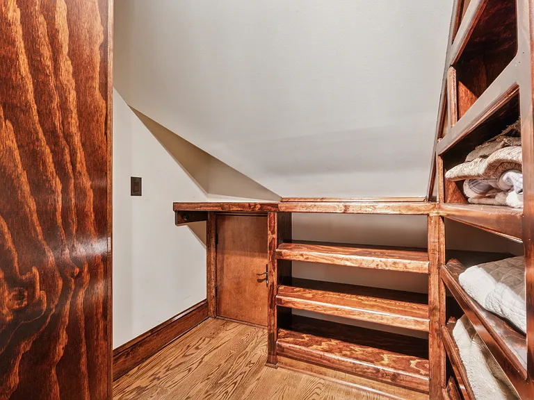 100 Hopewell Grove Dr — Photo 14