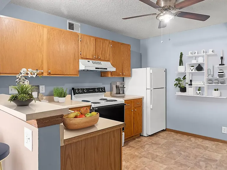 Riverfront Apartments - — Photo 18