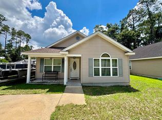 61 Shar Mel Re Ln, Crawfordville, FL 32327