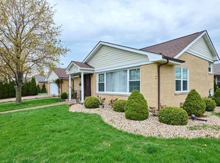 8005 N New England Ave, Niles, IL