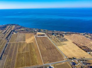 3035 Mulberry St, Cutchogue, NY 11935