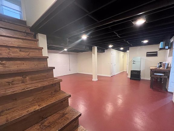 Downstairs Basement Main Room/Kitchenette