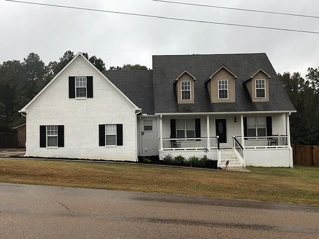 1st image of 327 Lakes Dr N