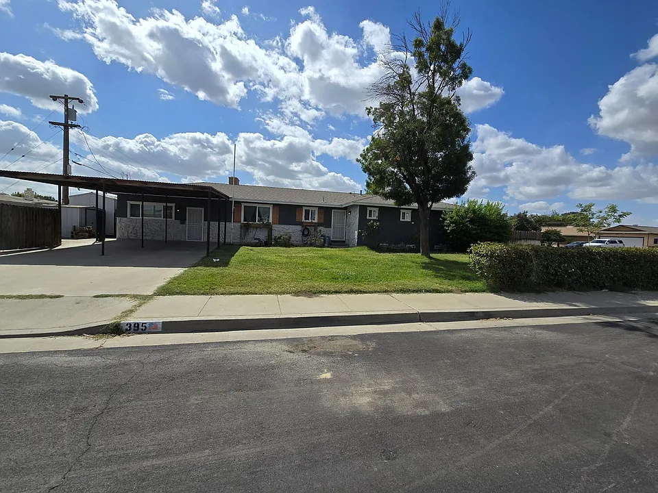 395 W Spruce Ave