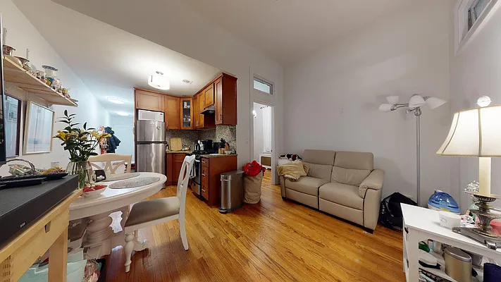 107 West 68th Street 1e In Lincoln Square Manhattan Streeteasy