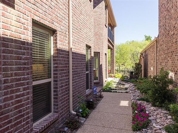 3rd image of 9412 National Pines Dr