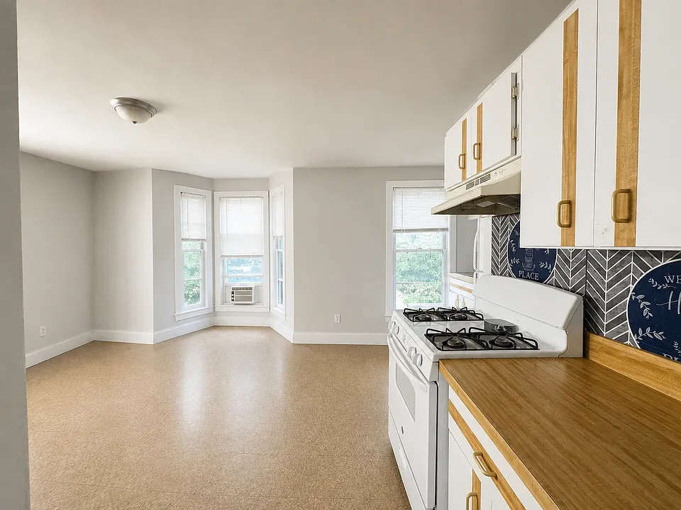 829 Broadway #2