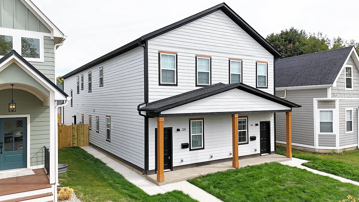 Building Photo - 2237 Carrollton Ave