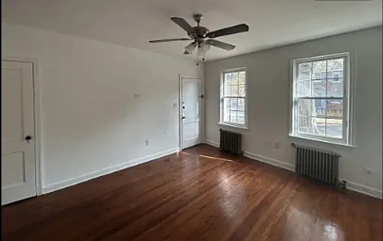 2 bed, 800 sqft, $1,300 — Photo 4