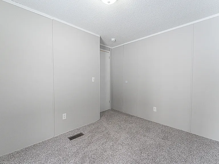 13394 Bobwhite Ct — Photo 22