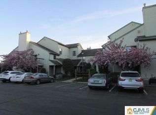 1712 Woodbridge Commons Way #1712, Iselin, NJ 08830