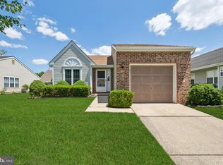411 Aster Pl, Mount Laurel, NJ 08054