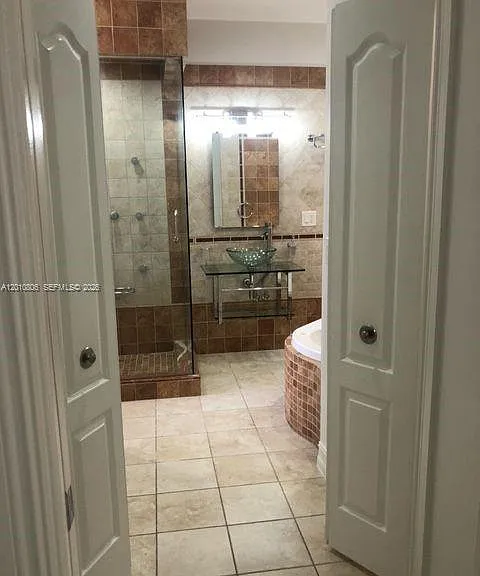 9910 SW 23rd St — Photo 25