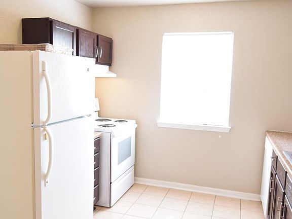 3rd image of 301 Northern Dove Ln APT D