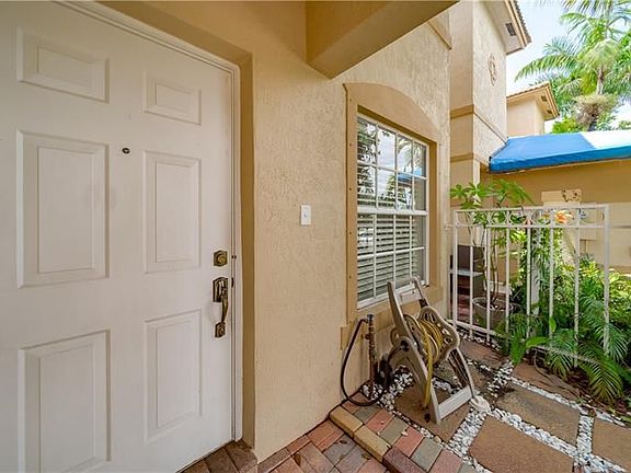 4th image of 888 NW 170th Ter
