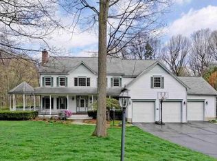 51 Timberwick Dr, Halfmoon, NY 12065