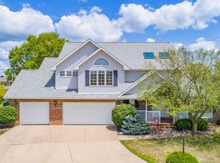 77 Newberry Ct, Morton, IL