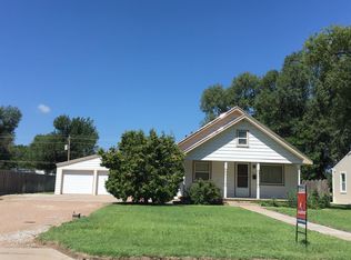 103 S Monroe St, Hugoton, KS 67951