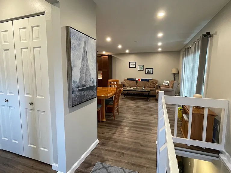 2511 Dover Ln — Photo 2