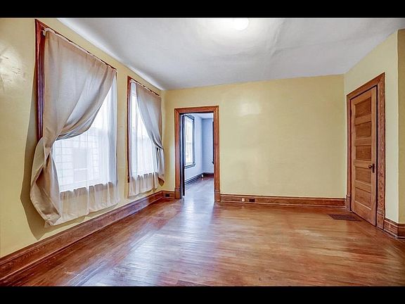 Bedroom #1
