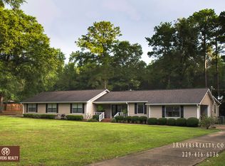 129 Bunny Ln, Bainbridge, GA 39817