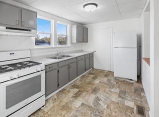 602 S 4th St, Knoxville, IA 50138