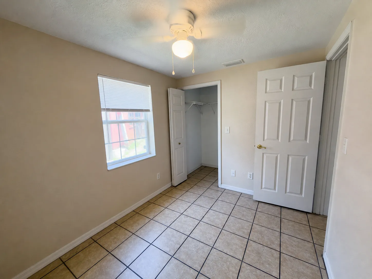 2 bed, 1350 sqft, $1,700 — Photo 4