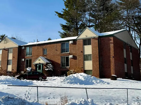 112 ENGLISH VILLAGE Road #104, Manchester, NH 03102