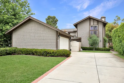 30 Almond Tree Ln Photo 1