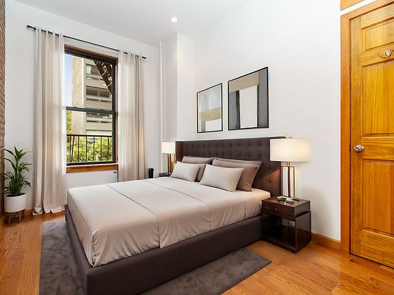 2nd image of 203 E 14th St #4