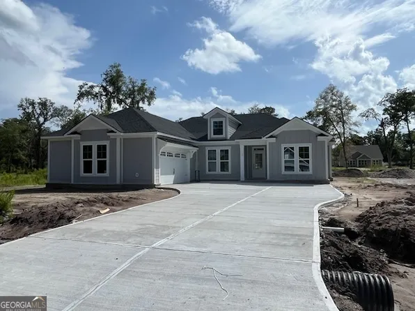 15 Fairwinds Dr, Waverly, GA 31565